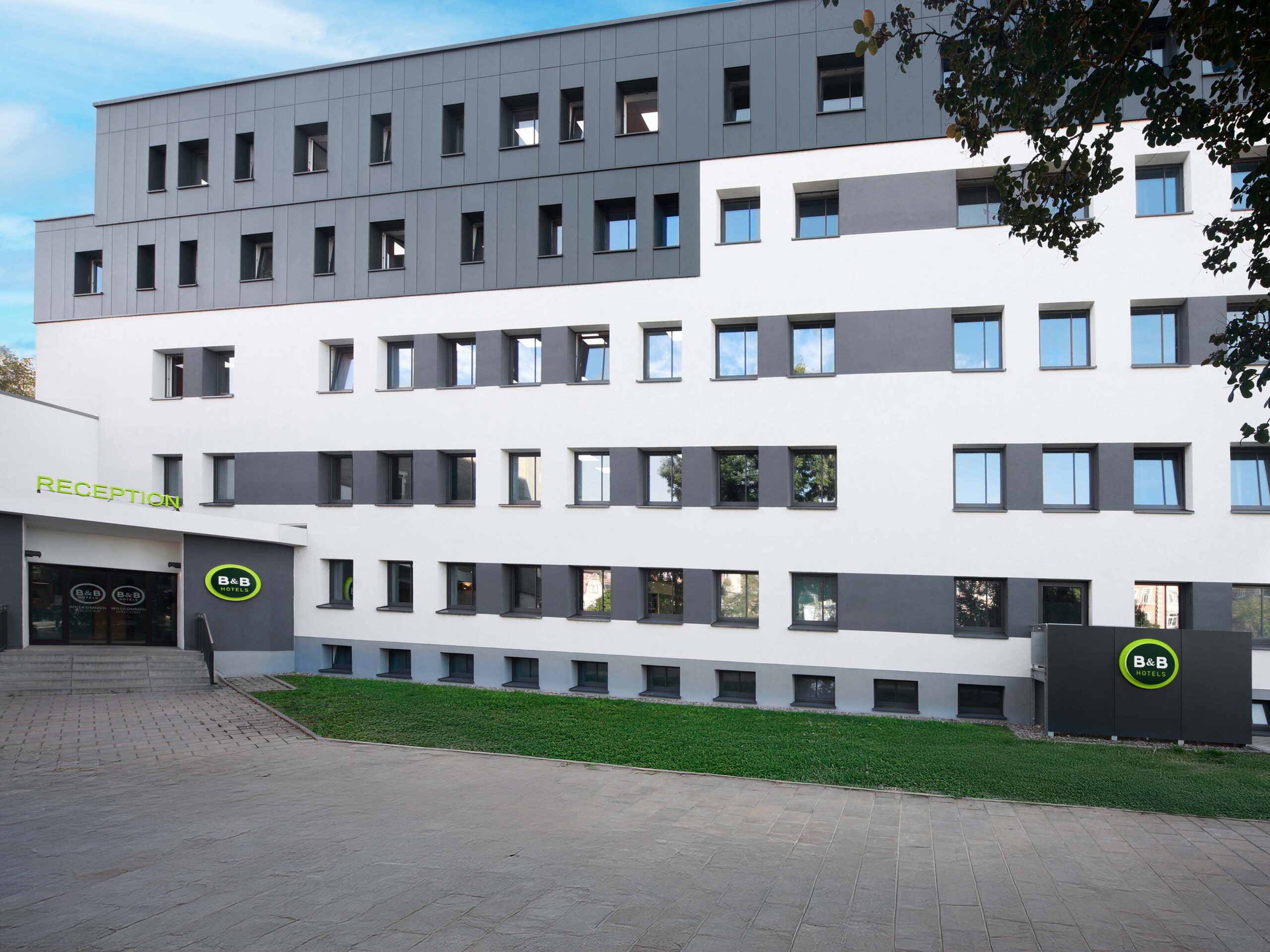 Phortify Phortify Accommodation BB Hotel Jena scaled